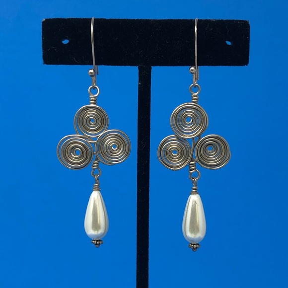Artisan Handbent Earrings - Picture 1 of 3